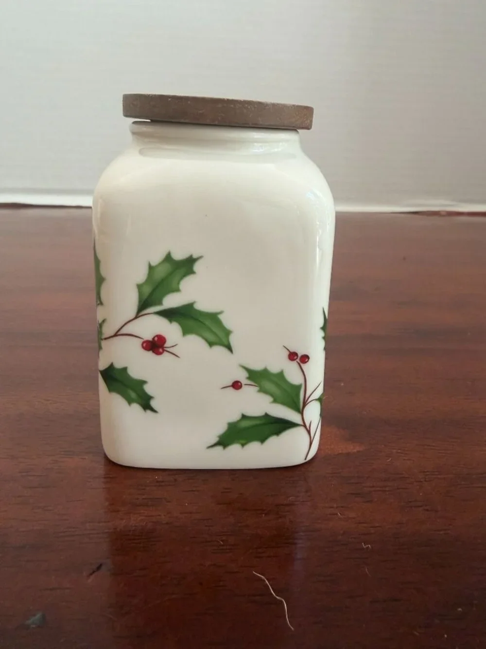 Lenox Holiday Porcelain 6 Ounce 